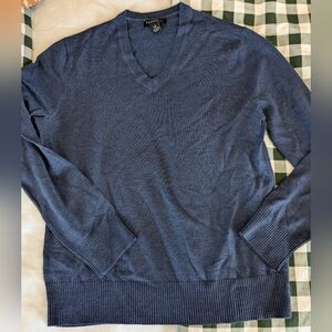Banana Republic v-neck men's sweater